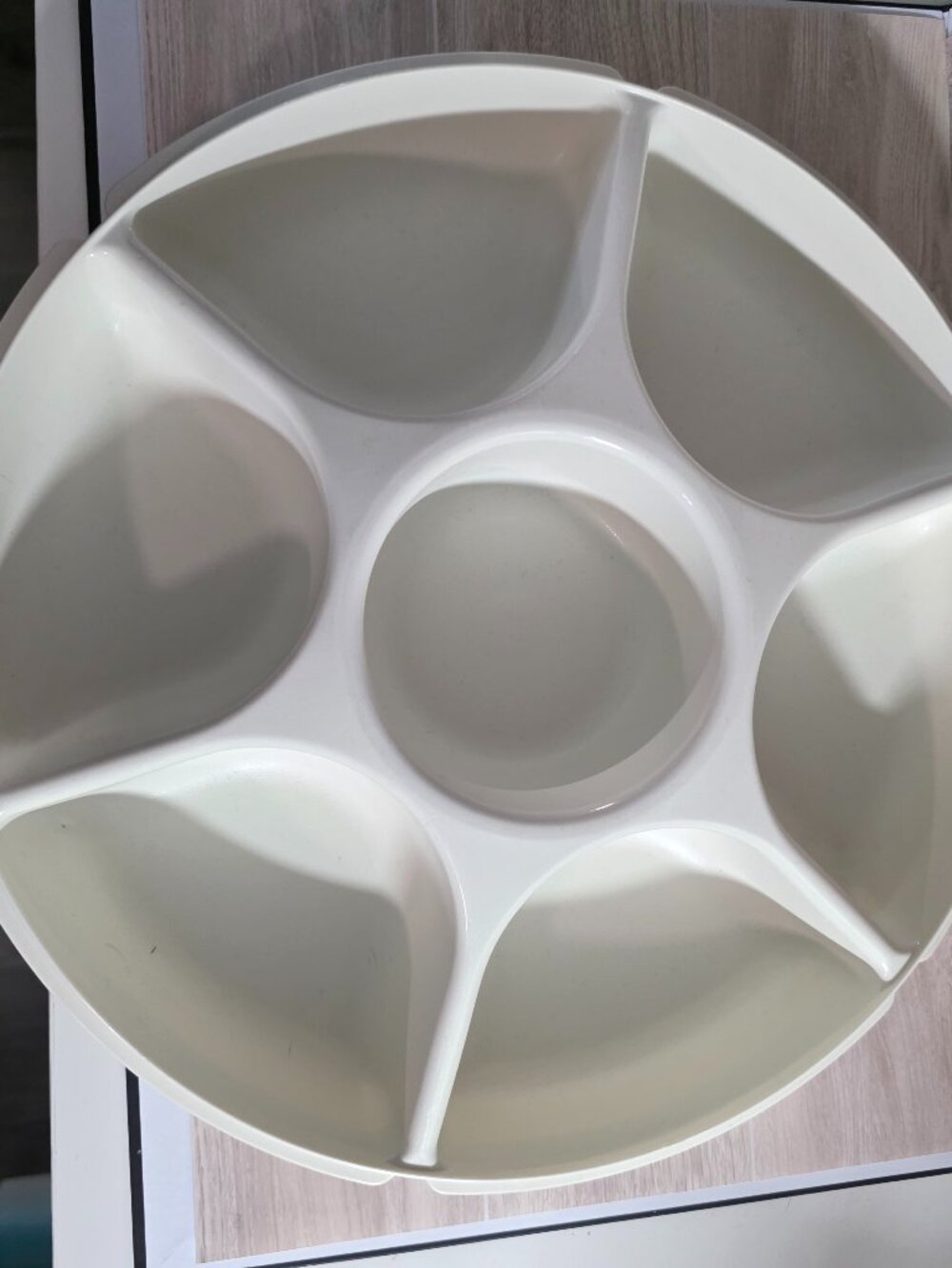 Vintage Tupperware Vegetable, Serving Tray with Lid, Chips and Dip